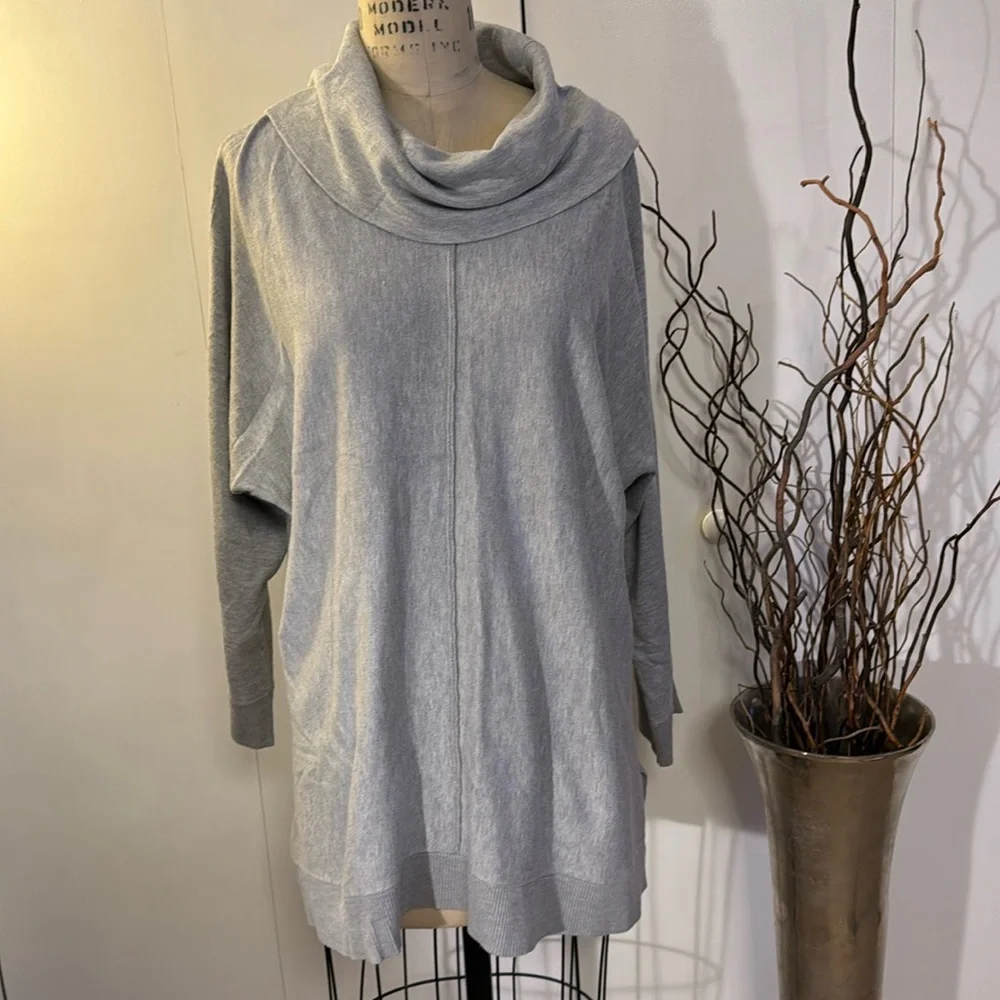 Chelsea and Theodore cowl neck long sleeve sweater - Picture 1 of 6